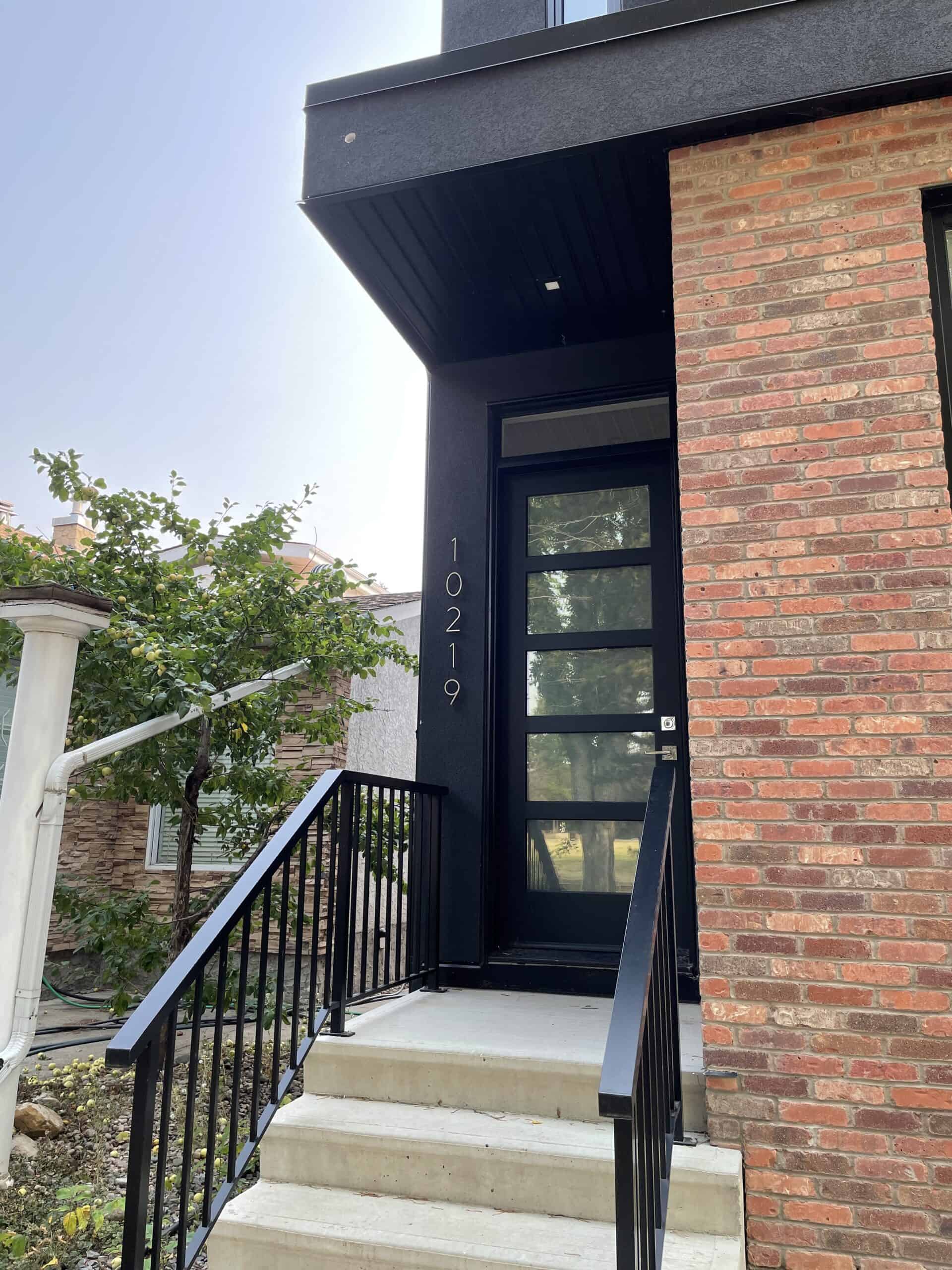 Woodpecker Damage Met Exteriors