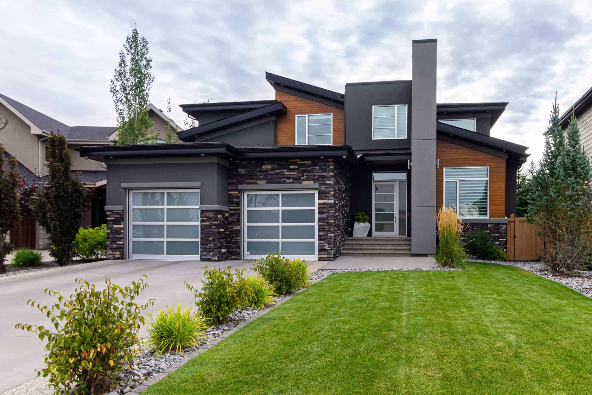 Met Exteriors | Expert Exterior Renovations In Edmonton